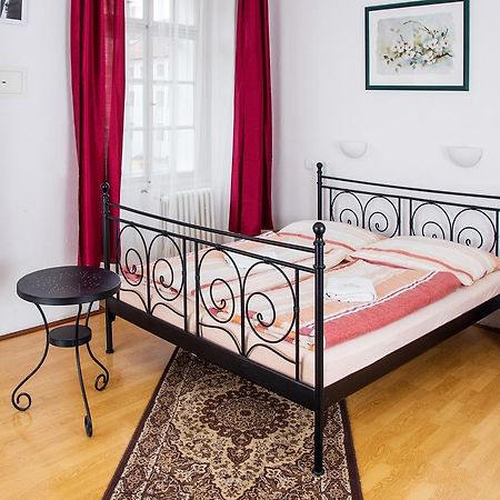 Charles Bridge Bed And Breakfast ปราก ห้อง รูปภาพ