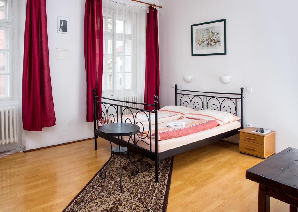 Charles Bridge Bed And Breakfast ปราก ห้อง รูปภาพ